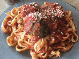 Linguini w Meatballs
